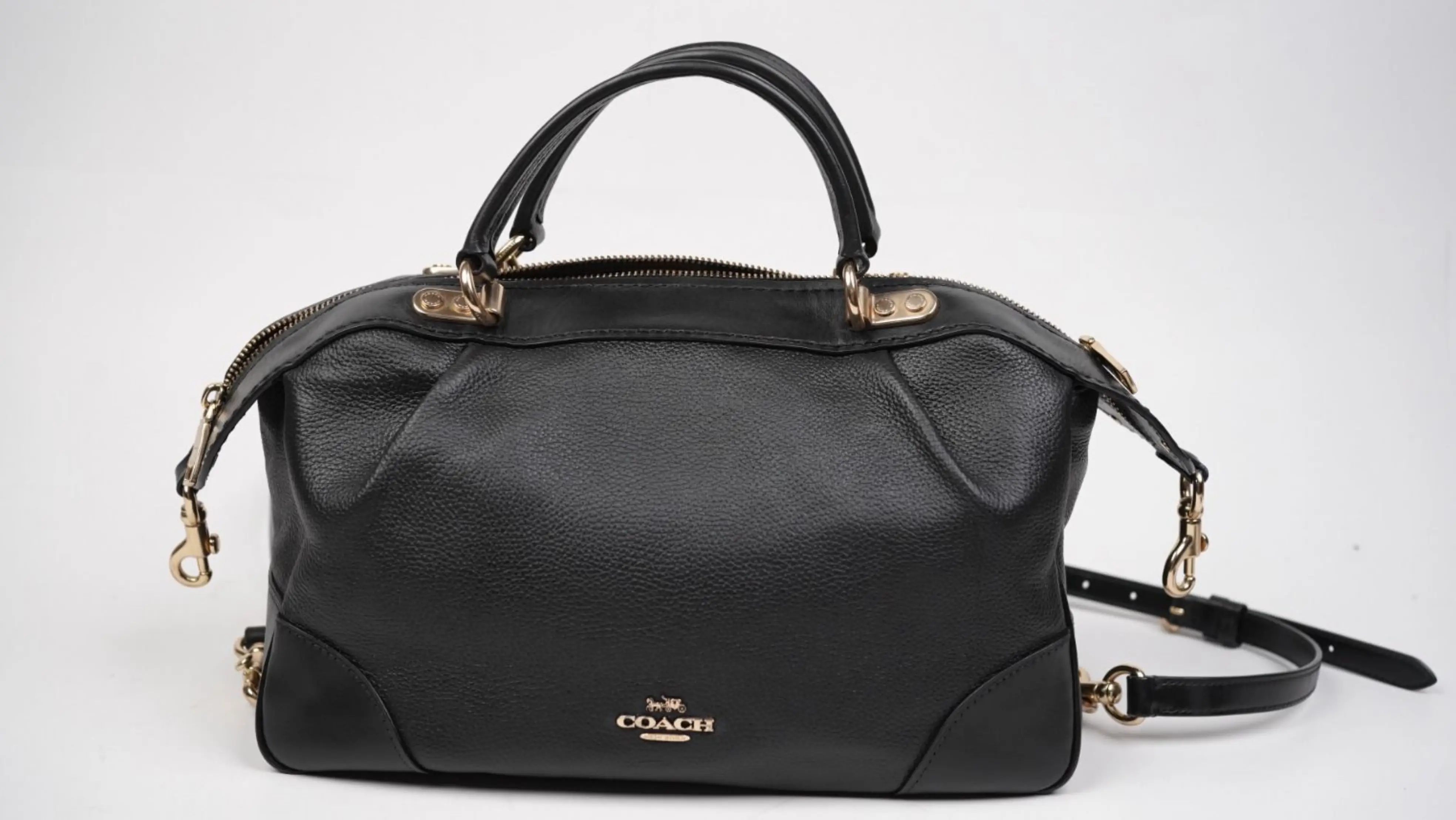 Before Coach bag recolouring faded original tone with surface dullness